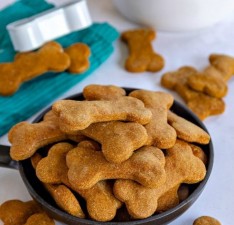Learn how to make homemade dog treats!